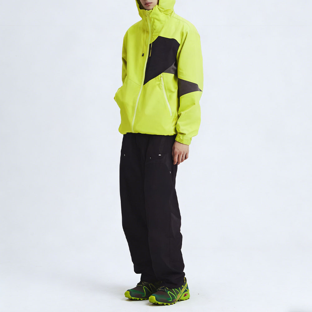 XH-Fashion Men's Fluorescent Green Colorblock Softshell Jacket - Windproof Water-Resistant Hooded Outdoor Hiking Jacket-product